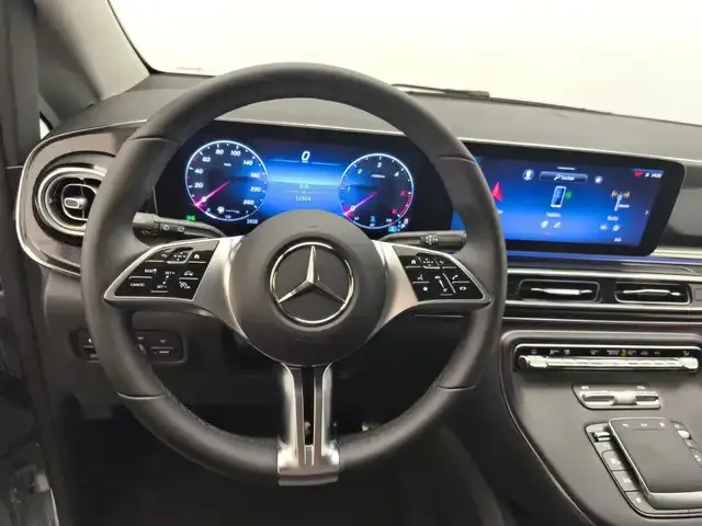 Mercedes-Benz V 220
