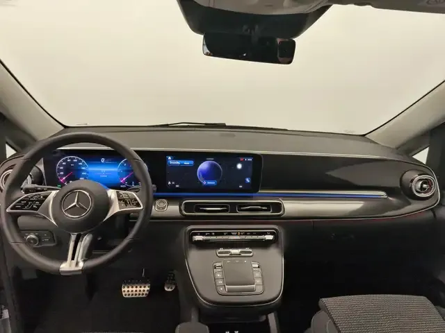 Mercedes-Benz V 220