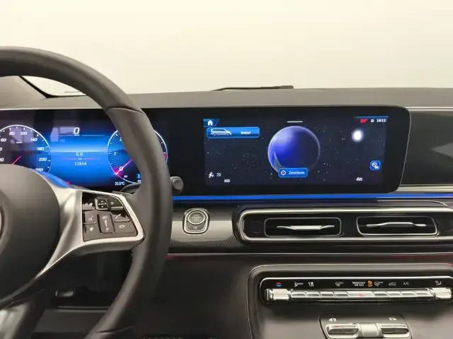 Mercedes-Benz V 220