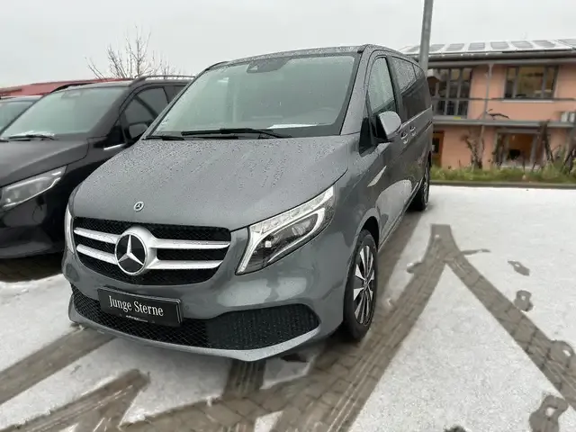 Mercedes-Benz V 250
