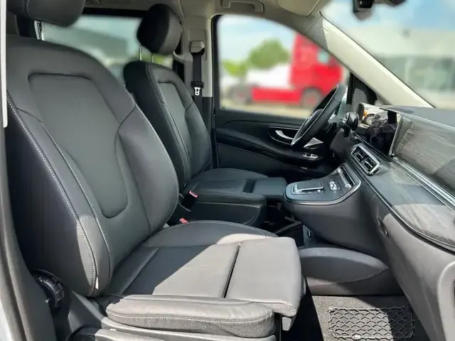 Mercedes-Benz EQV 300