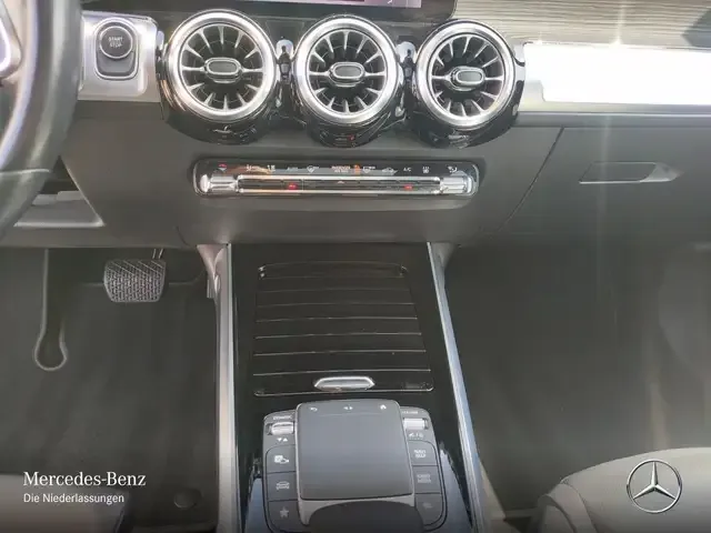 Mercedes-Benz EQB 250