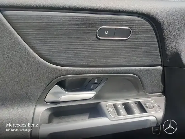 Mercedes-Benz EQB 250