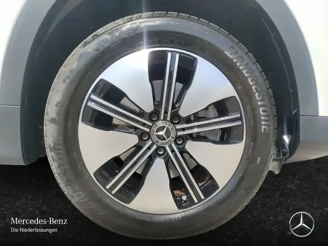 Mercedes-Benz EQB 250