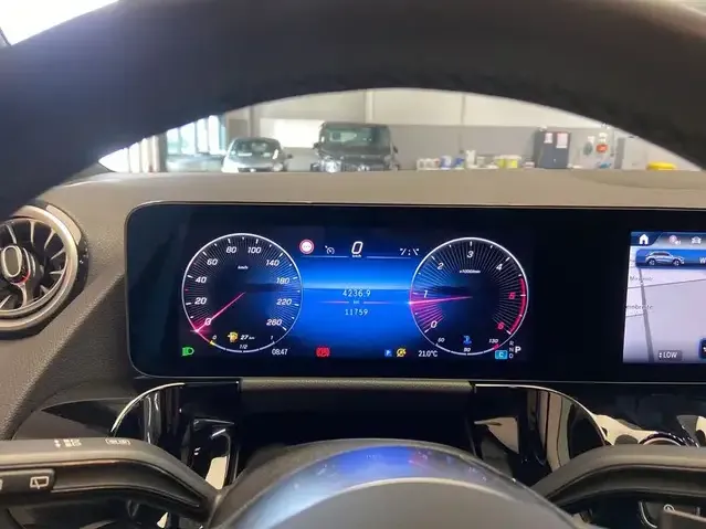 Mercedes-Benz GLA 180