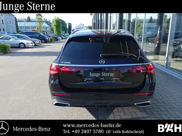 Mercedes-Benz E 200