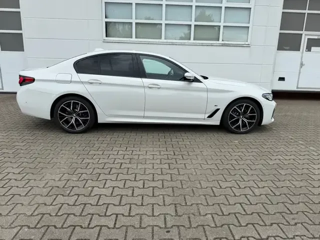 BMW 545