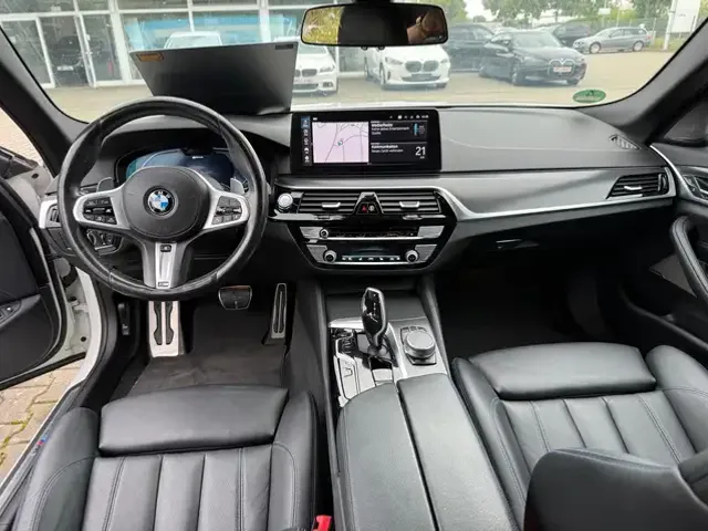 BMW 545