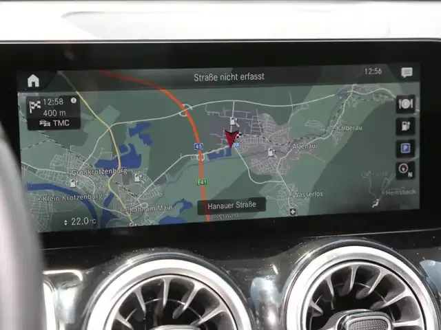 Mercedes-Benz EQB 250