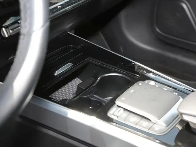 Mercedes-Benz EQB 250