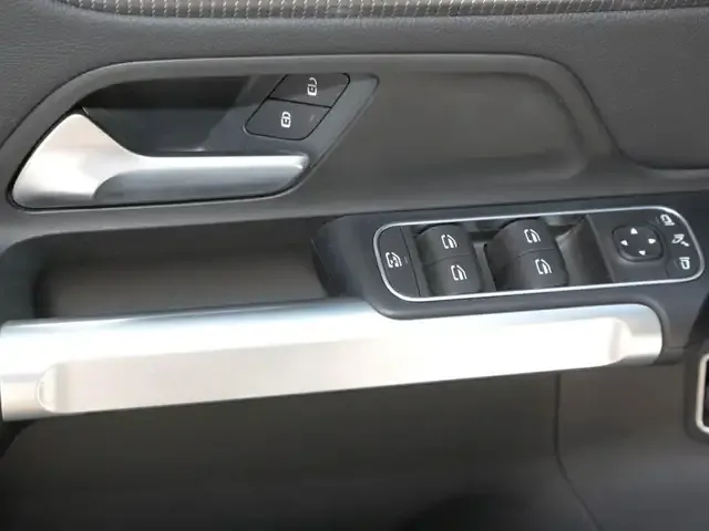 Mercedes-Benz EQB 250
