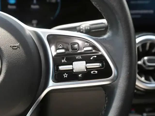 Mercedes-Benz EQB 250