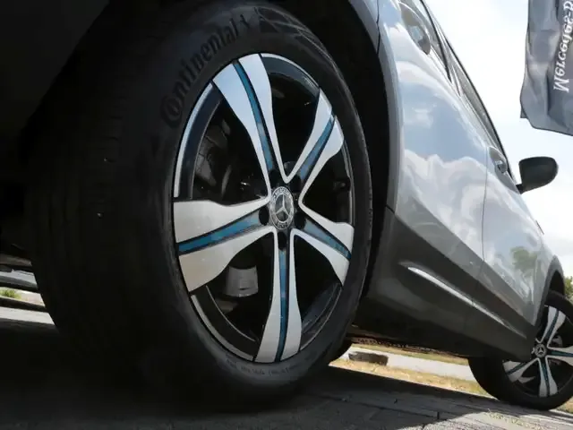 Mercedes-Benz EQB 250