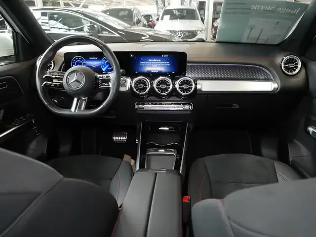 Mercedes-Benz EQB 250