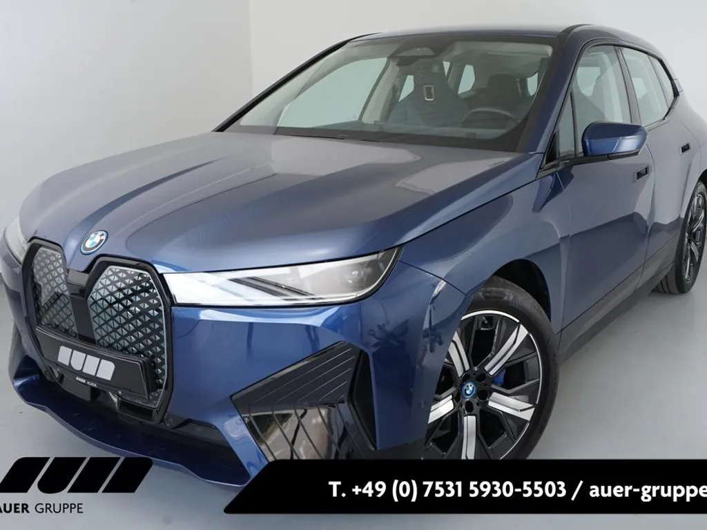BMW iX