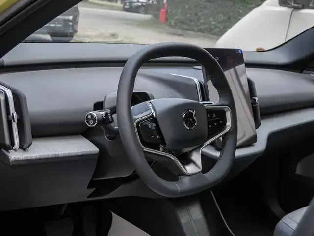 Volvo EX30