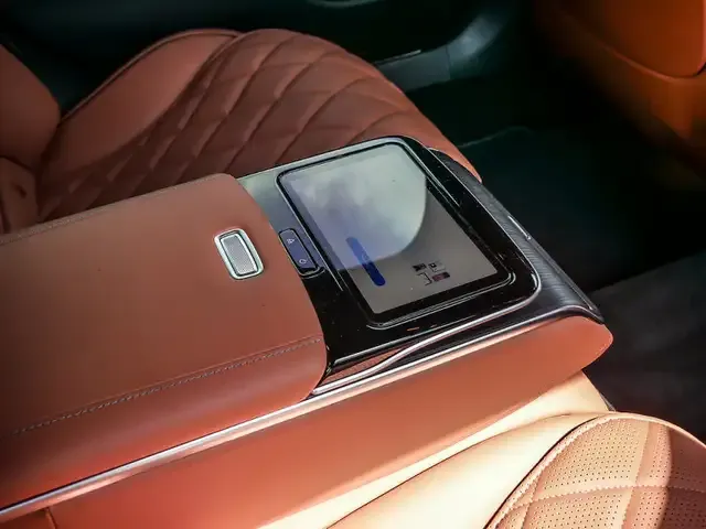 Mercedes-Benz S 400