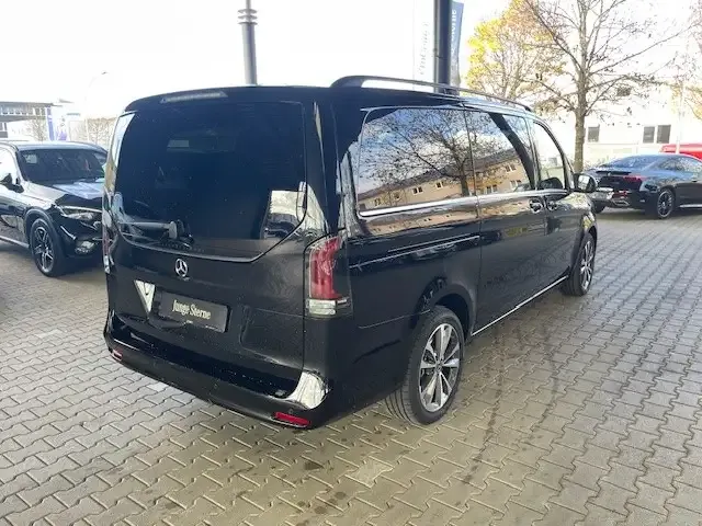 Mercedes-Benz V 250