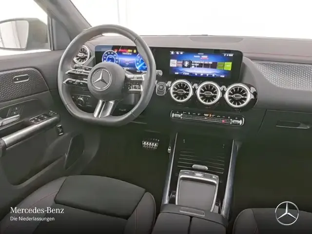 Mercedes-Benz EQA 300