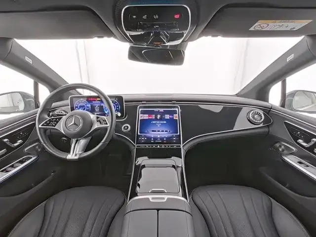 Mercedes-Benz EQE 300