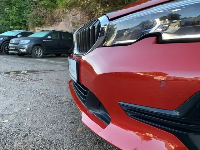 BMW 330