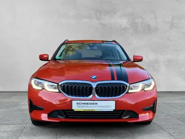 BMW 330