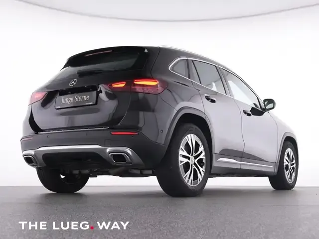 Mercedes-Benz GLA 200