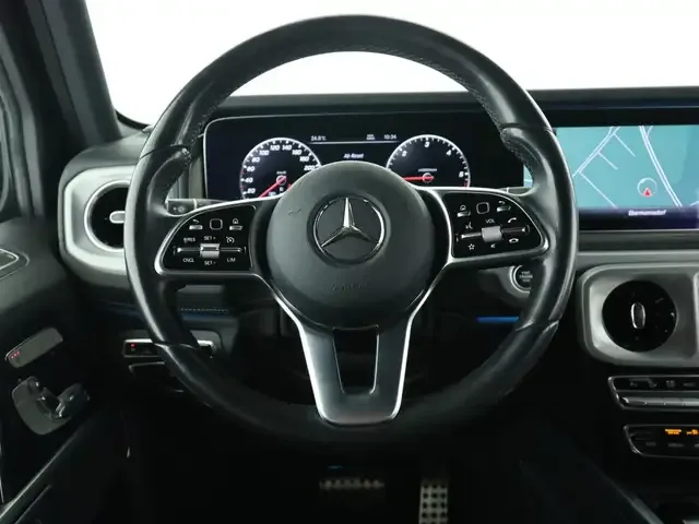 Mercedes-Benz G 400