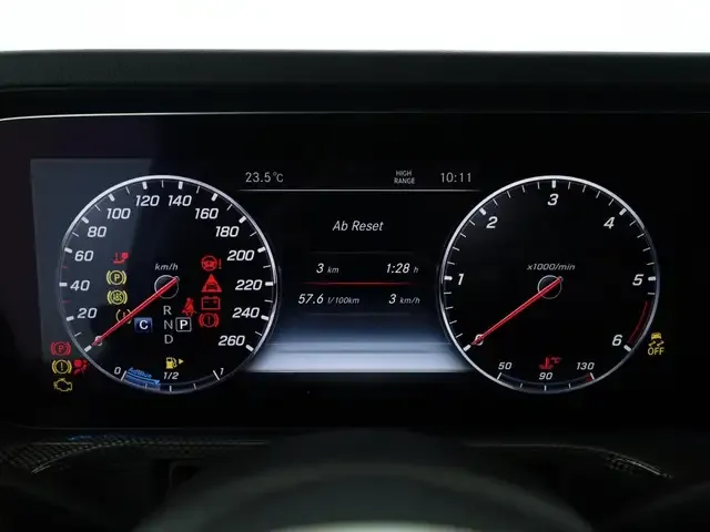 Mercedes-Benz G 400