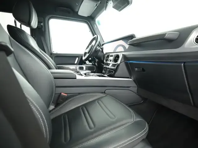 Mercedes-Benz G 400