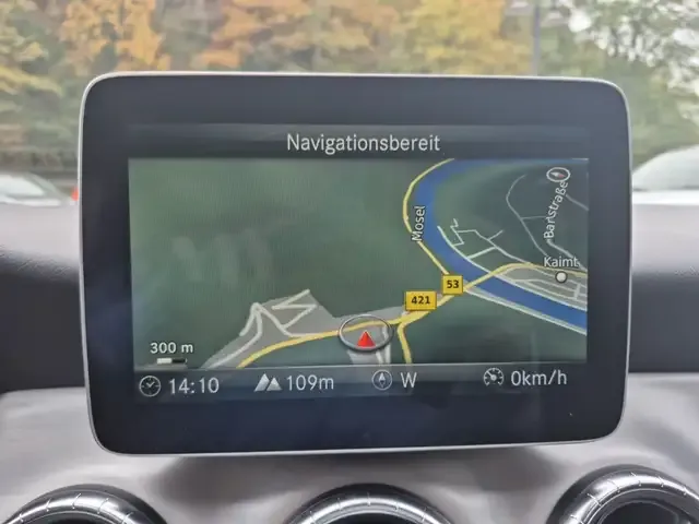 Mercedes-Benz CLA 180