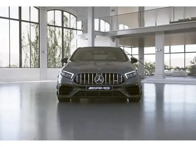 Mercedes-Benz A 45 AMG