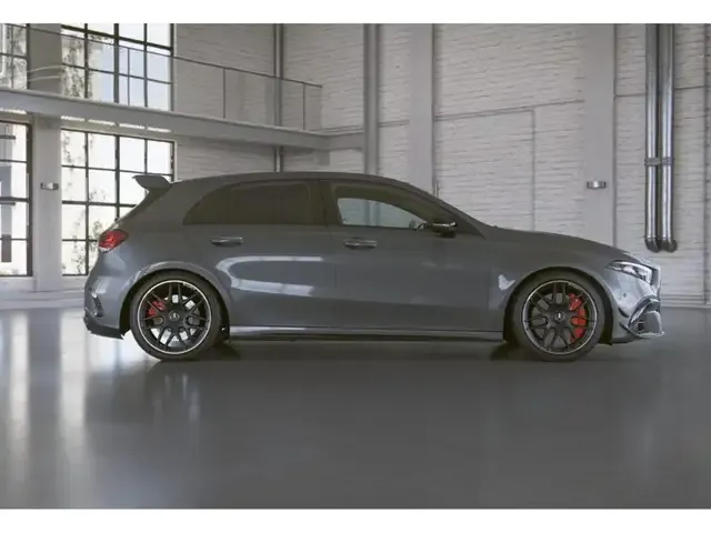 Mercedes-Benz A 45 AMG