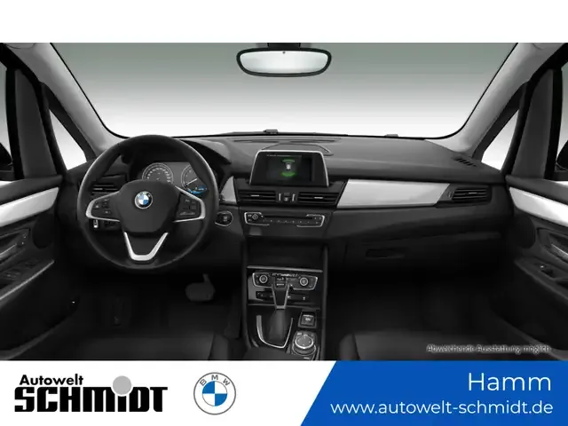 BMW 225