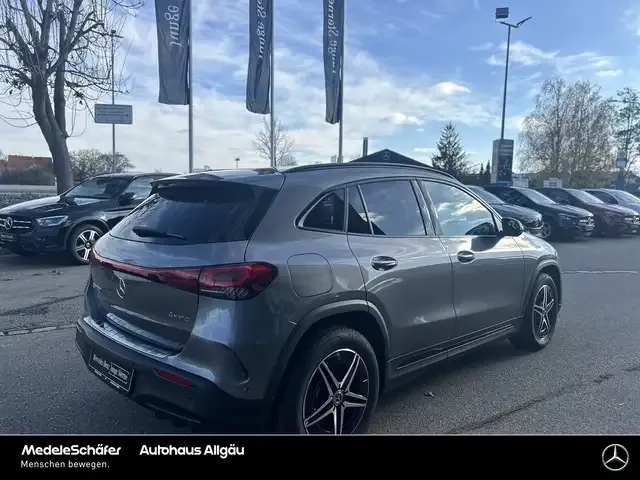 Mercedes-Benz EQA 300