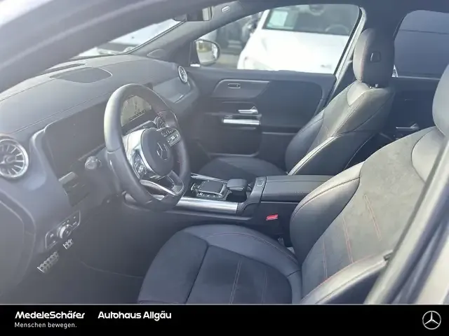 Mercedes-Benz EQA 300