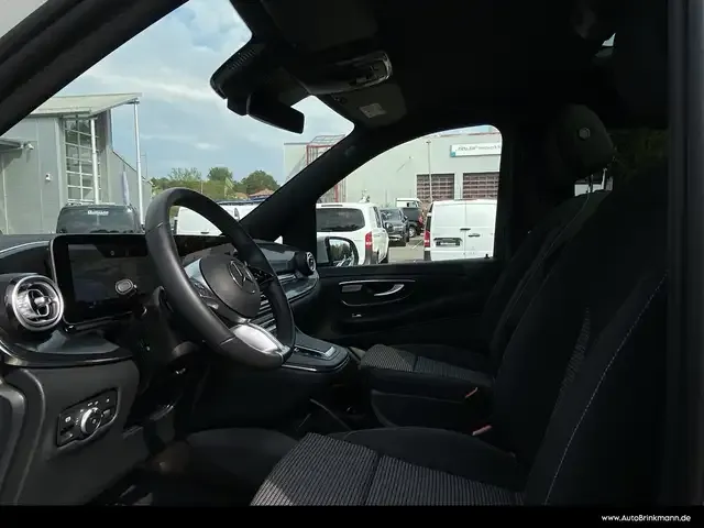 Mercedes-Benz V 250