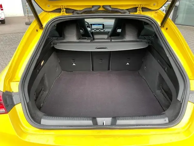 Mercedes-Benz CLA 220