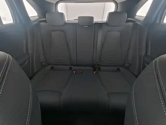 Mercedes-Benz GLA 180