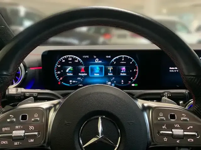 Mercedes-Benz CLA 220