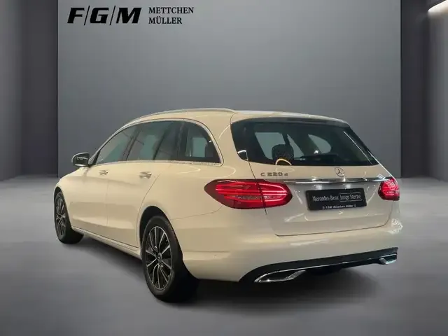 Mercedes-Benz C 220