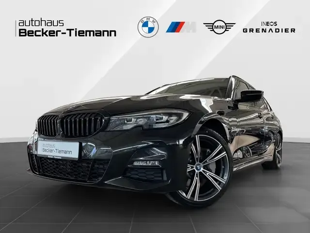 BMW 330