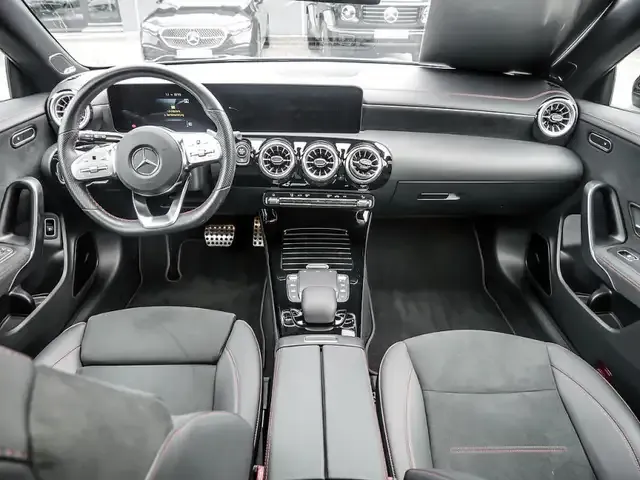 Mercedes-Benz CLA 200