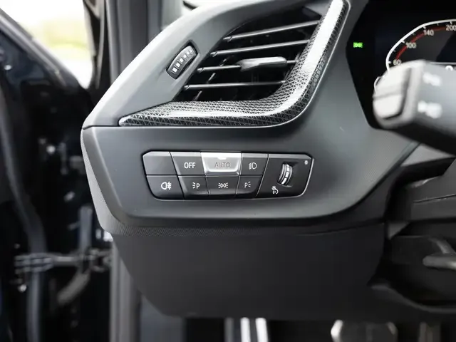 BMW 128