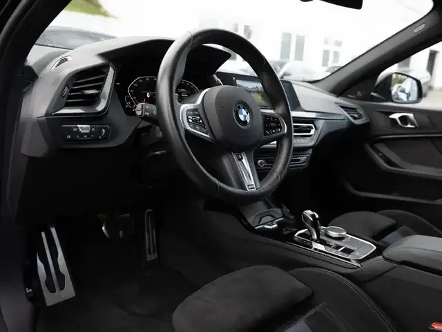 BMW 128