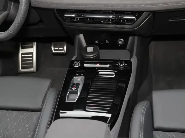 Audi Q6
