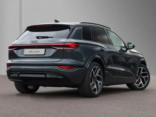 Audi Q6