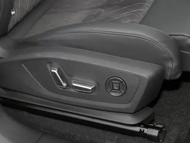Audi Q6