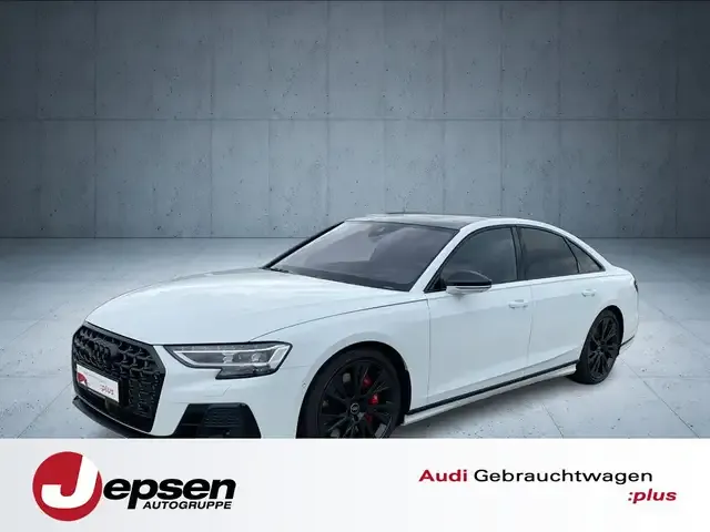 Audi S8