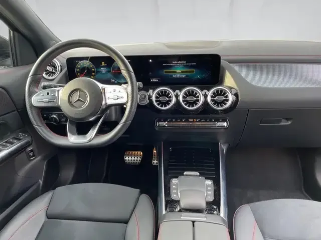 Mercedes-Benz EQA 300